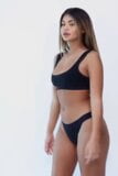 Sofia Jamora modelează bikini snapshot 6