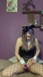 Sashasweet69 dampft in einem Hasenanzug und masturbiert die Muschi snapshot 9