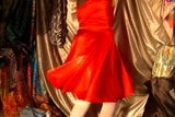 Sissy w satynowej sukience swing snapshot 2