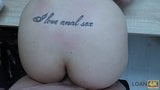 Lening4k. Kristy Black wil een eigen tattoo -salon, dus moet ... snapshot 11