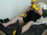 the fat stinky Gummistiefel Piss Schwein in black singlet snapshot 4