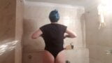 Voyeur shower blue hair girl! snapshot 1