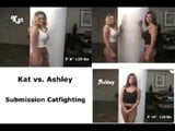 Kat против Ashley snapshot 1