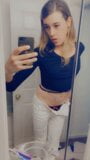 Tgirl muestra sus bragas snapshot 9