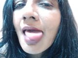 Indische MILF fickt mich vor der Kamera snapshot 8