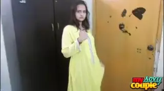 Indian Amateur Wife Sonia Masturbation Sex | xHamster