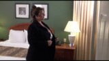 Dev göğüsler sekreter maria moore patronu için bir sürpriz var snapshot 4
