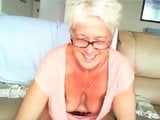 Amateur-Oma spielt snapshot 9