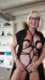 La robe de bondage cachée d'aujourd'hui au travail snapshot 4