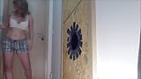 Marido grava esposa gostosa amadora fodendo estranho em gloryhole secrets snapshot 3