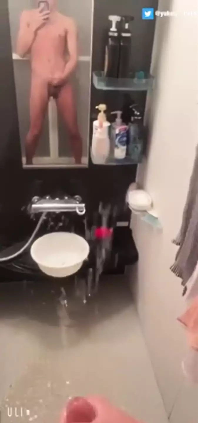 Số lượng lớn của squirting! sau khi uống sữa echiechi của yu-kun, cô ấy phun ra như vỡ òa vì cao trào