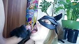 Lujuriosa catwoman en látex pide semen en su cara snapshot 20