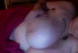 Enormes tetas naturais flácidas batidas e puxadas por bbw galão snapshot 3