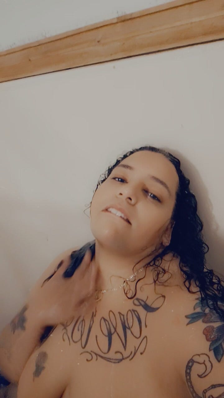 Sexy shower snapshot 3