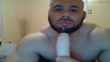 Bodybuilder buiten het seizoen rijdt op een dildo en een kontplug snapshot 13