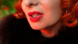 Lippenstift-Fetisch-Video - Nahaufnahme, asmr - Bloggerin Arya im Pelz snapshot 9