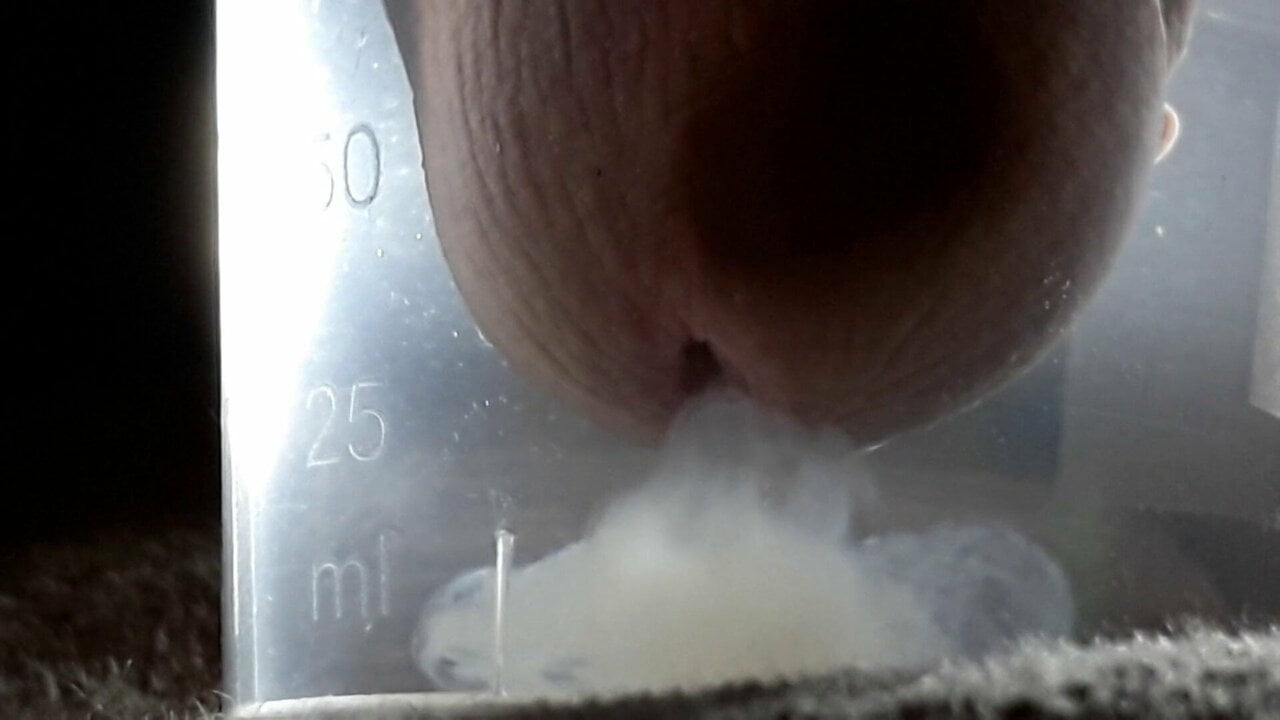 Underwater Cumshot Close UP