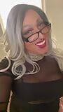 Trans crossdresser gudinna marilyn loversmoke boot fetisch rökning retas snapshot 2