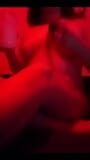 Amateur-anal-masturbation mit rotem licht snapshot 1