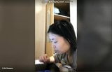 Chinees exhibitionistisch streamermeisje masturbeert, komt klaar snapshot 1