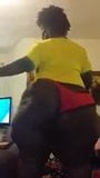 Jamaican fat arse twerking snapshot 4