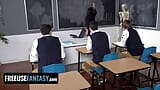 Curvilínea professora Valentina Nappi é fodida por três alunos em uma sala de aula - freeuse fantasy snapshot 3