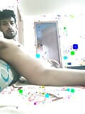 Chico masturbándose snapshot 2