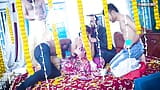 Grup seks suhagarat - Hintli evli kadının dört adamla ilk suhagaratı (tam film) snapshot 8