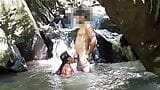 Im Sommer ist nichts besser als deinen Anus im Wasserfall zu haben. snapshot 5