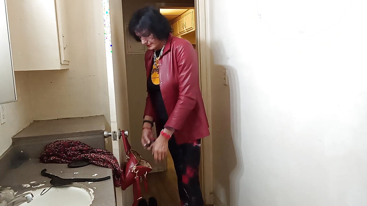 Lizzy Yum may 2024 DRESSING fantasy masturbation bath pussy clit boobs orgasm