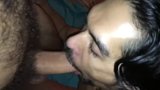 Une hippie poilue hétérosexuelle suce et avale du sperme - vidéo porno snapshot 12