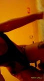 Mary Chilli se masturbando na webcam enquanto corno dorme snapshot 11