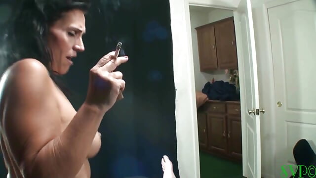 A young man’s forbidden romance with his older step-mother.