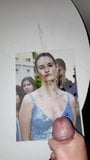 Lily james cum homenaje # 1 (sesión de mariquita) snapshot 4