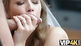 VIP4K. Olivia Sparkle in einem hochzeitskleid und schleier werden vor der kamera gefickt snapshot 11