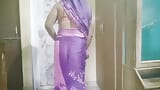 La sexy Sonusissy fait un strip-tease dans un sari snapshot 6