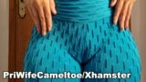 Hot wife's cameltoe in gym leggings snapshot 1