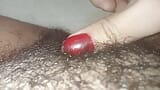 Grote clitoris wrijft thuis snapshot 15