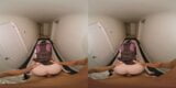 Petite Ailee Anne ca League of Legends Caitlyn te interogează cu porno VR snapshot 15