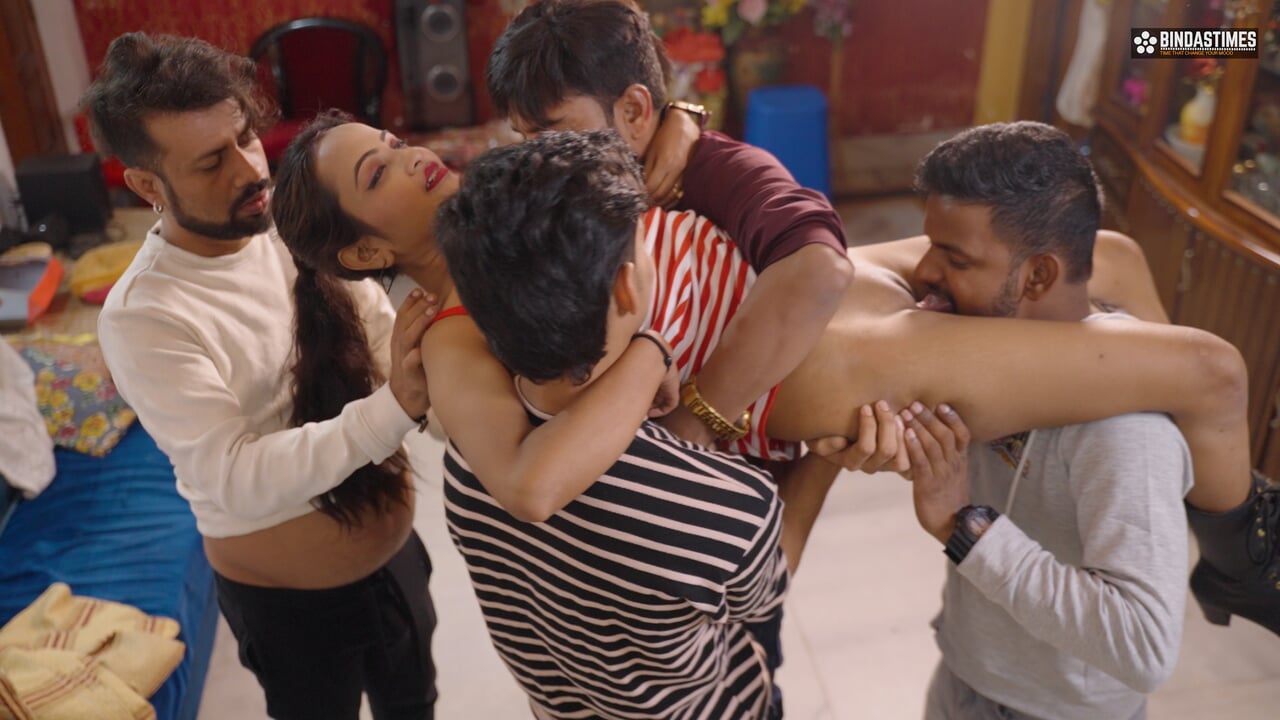 Desi Ka New Idea Faru Chudai Ladki Ko Bina Niche Rakha Huye (Hardcore Full Movie)