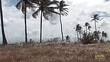 Cewek hot rambut pirang dengan toket besar ini lagi asik ngentot penuh gairah di pantai snapshot 1