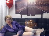 Free watch & Download Mature with glasses play her self