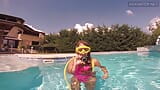 Irina Poplavok pornostar bionda in piscina snapshot 1