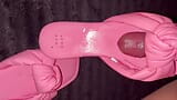 Сперма на розовых сандалиях snapshot 2