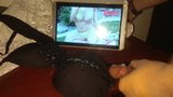 Sophie reade mendapat mani muncrat besar saya di bra-nya. snapshot 10