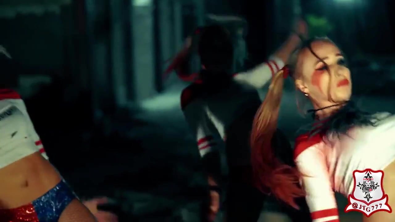 La danse sexy de Harley Quinn