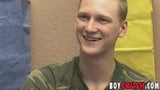 Schattige twink Paris Killian solo masturbatie na interview snapshot 7