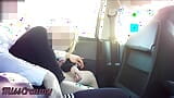 Dogging - Dick flash au professeur et elle me baise dans la voiture dans un lieu public - MissCreamy snapshot 1