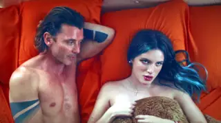 Bella Thorne - Привычка | xHamster