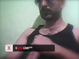 Libyan military showing off his huge dick - Arab Gay snapshot 1